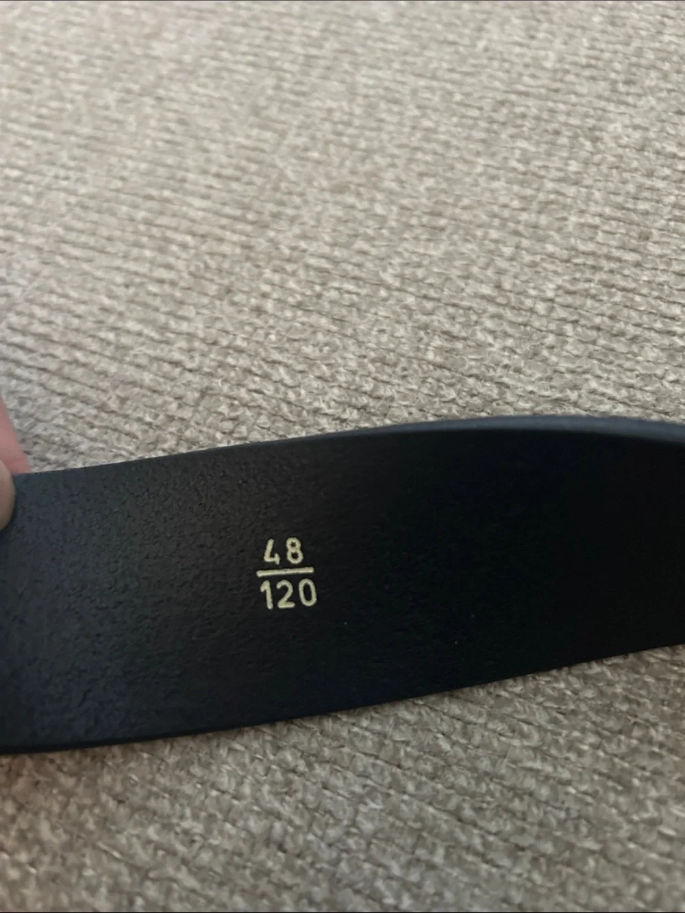 N/A sleek black
